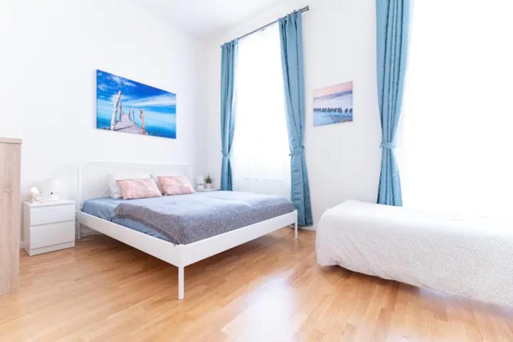 Favorite Apartment In The Center Of Prague 1 Exteriör bild
