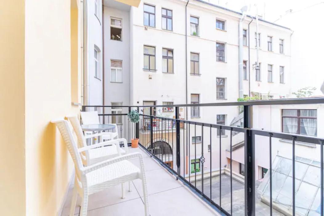 Favorite Apartment In The Center Of Prague 1 Exteriör bild